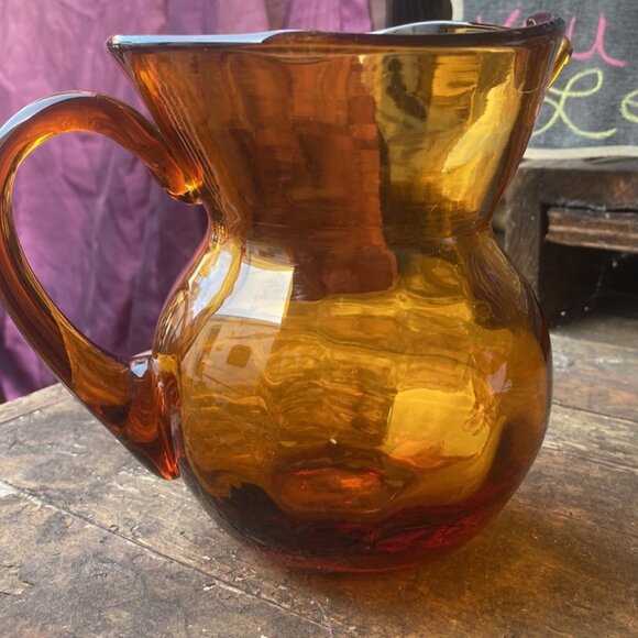 77-(VK). Vintage. Kitchen. Amber. Glass. Juice Set. - Picture 7 of 13